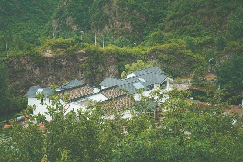 Wuling Guesthouse over view