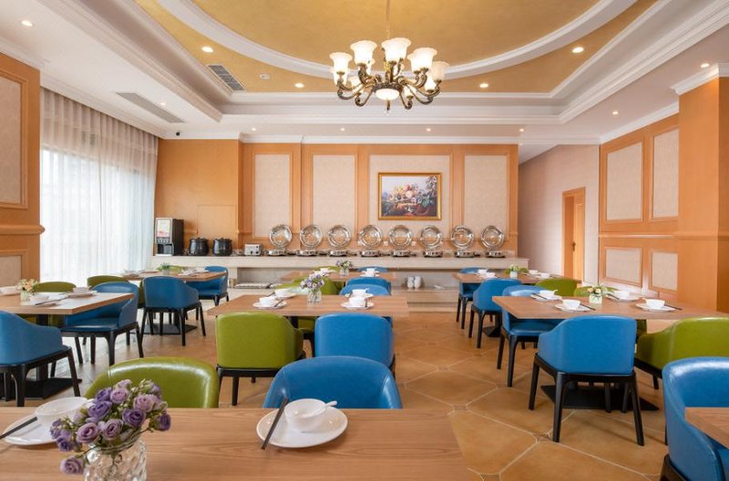 Vienna Hotel (Emei Mountain High Speed Railway Station) Restaurant