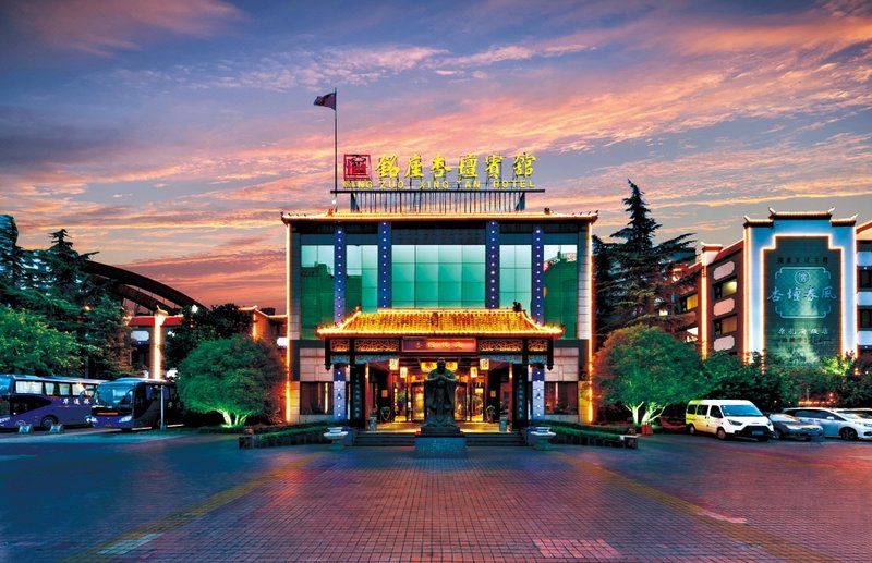 Ming Zuo Xing Tan Hotel Over view