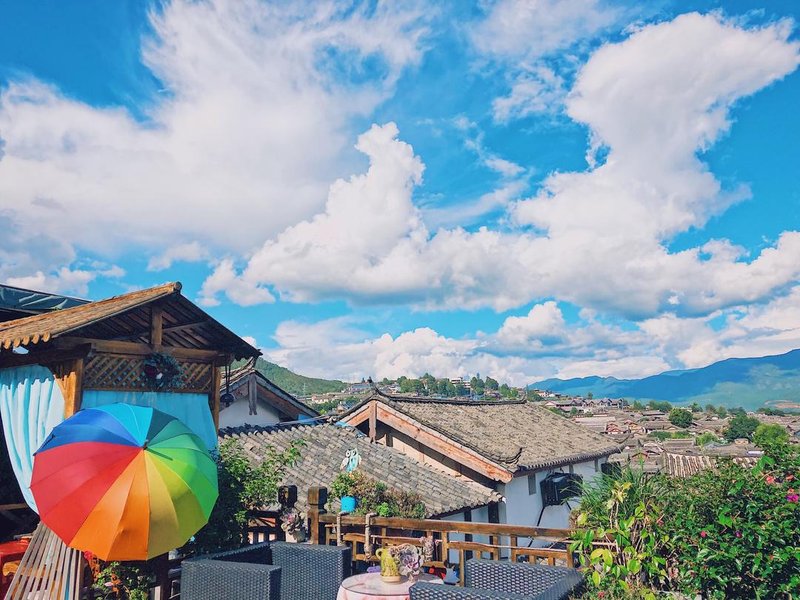 Huayuan Viewing Inn over view