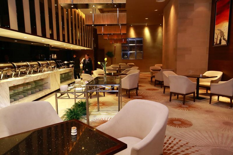 Sunny Sky Inn Huanggang Spreading Love Lake ParkRestaurant