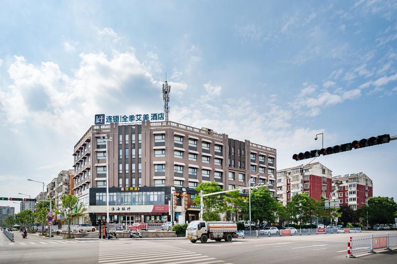 Seasons Boutique HotelOver view