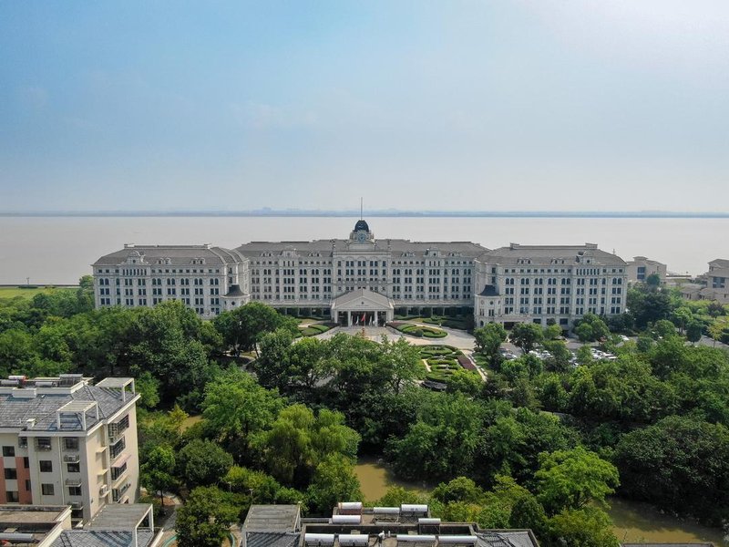 Grand Palace Resort Over view