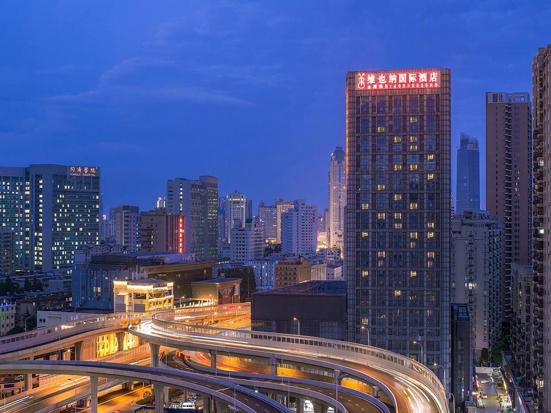 Vienna International Hotel (Wuhan Jiefang Avenue Tongji Medical College) over view