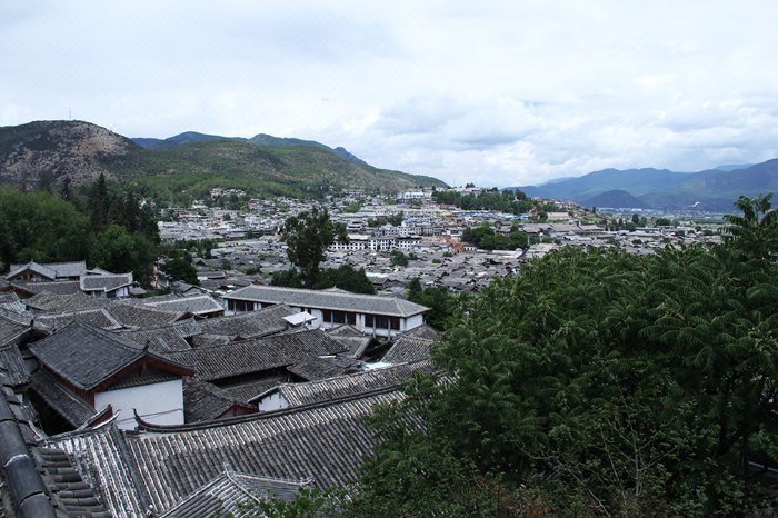 Mengyuanju Xuejing Inn over view