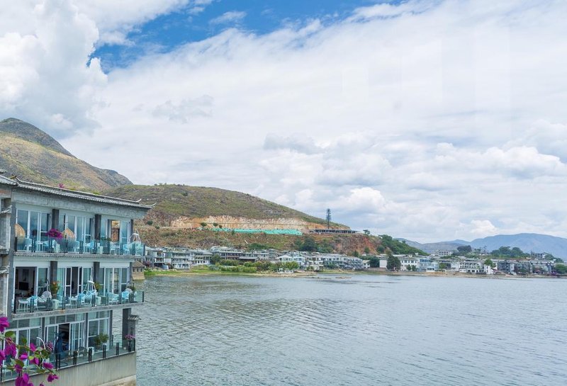 ShuangLang Clouds Inn Over view