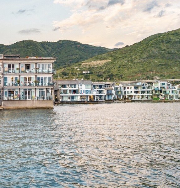 ShuangLang Clouds Inn Over view