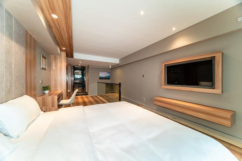 By Way Hotel Guest Room