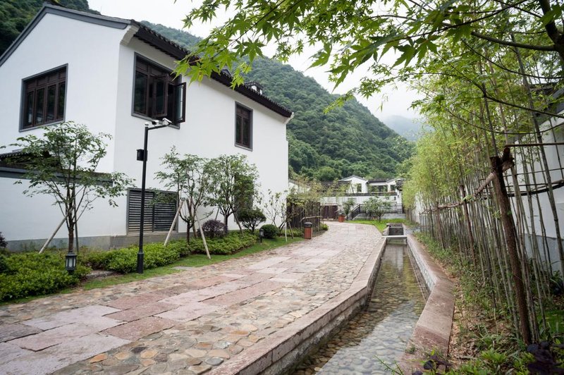 Ginlan Jia Yandang Mountain Hot Spring Resort Over view