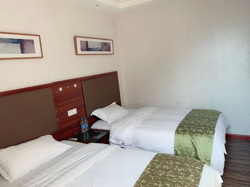 Jinda Hotel Guest Room