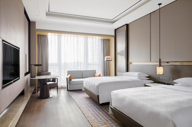 Sheraton Baohua HotelGuest Room