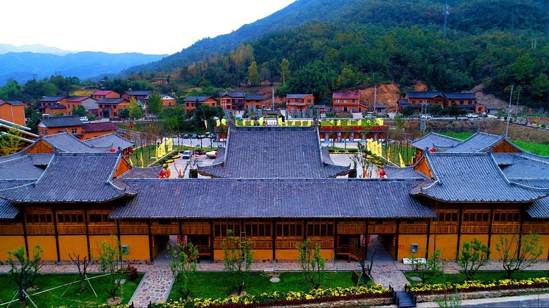 Huatian Jiuxi Hotel Over view