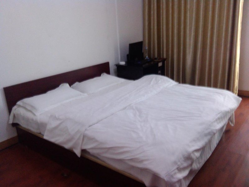 Jinyue Hotel Guest Room