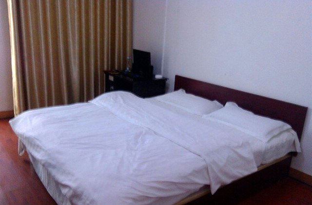 Jinyue Hotel Guest Room