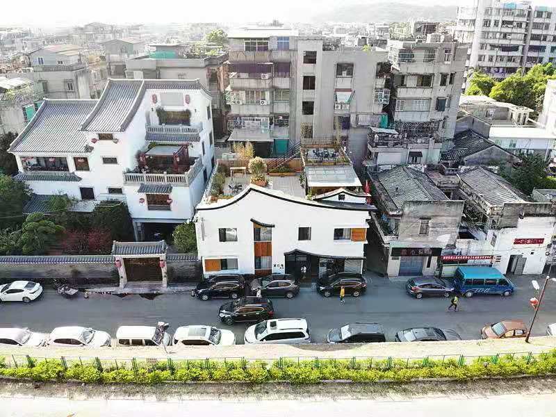 Lirenju Inn Over view