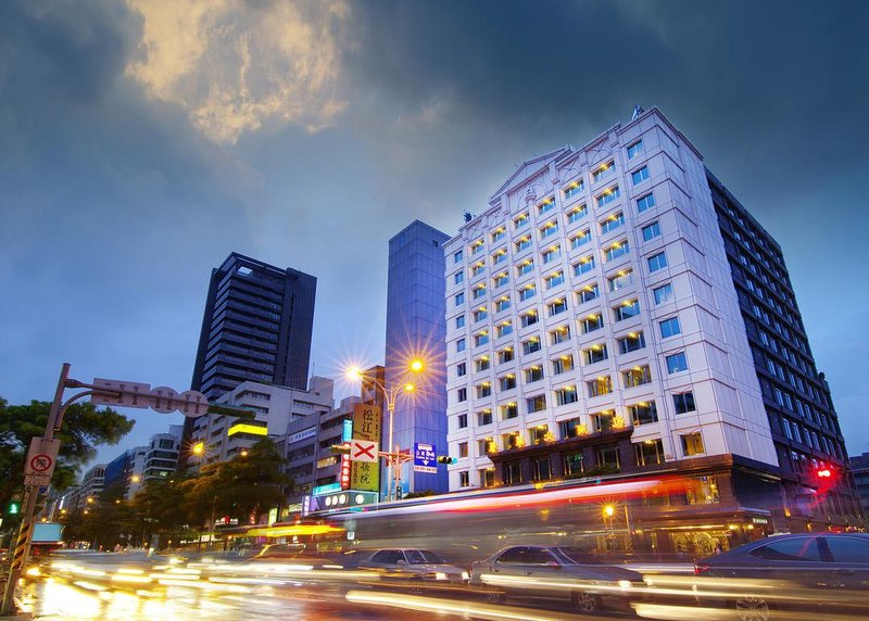 Golden China Hotel Over view