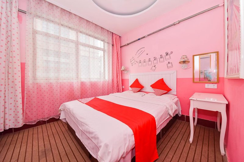 Weifang Youth Theme Room 客房
