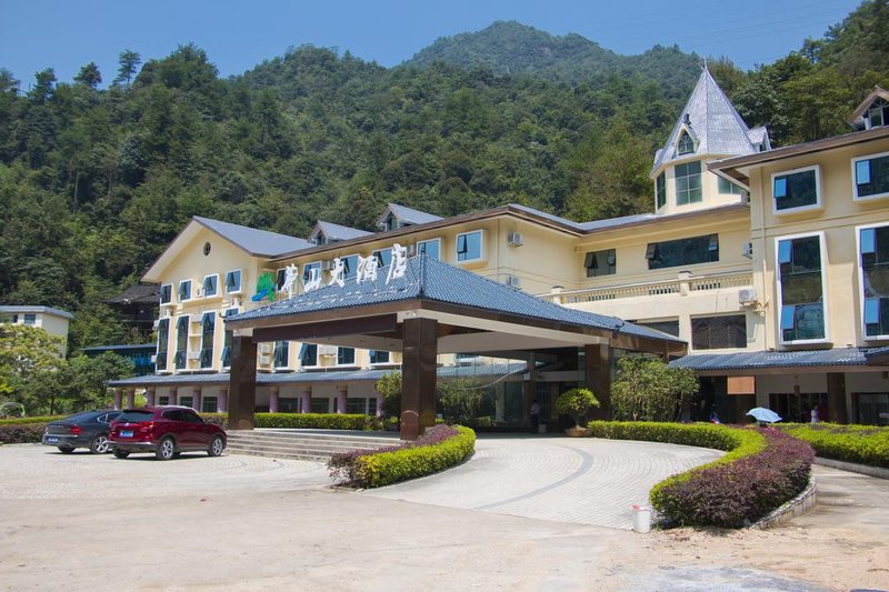 Mangshan HotelOver view