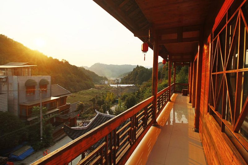 ZhangJiajie Red Apple Inn Over view