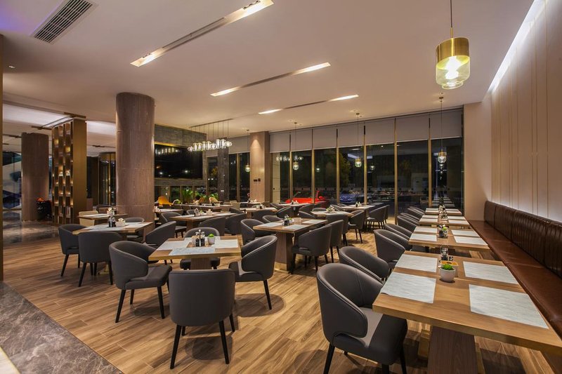 Echarm Plus Hotel (Wuhan Wenhua Avenue Dahualing Metro Station) Restaurant