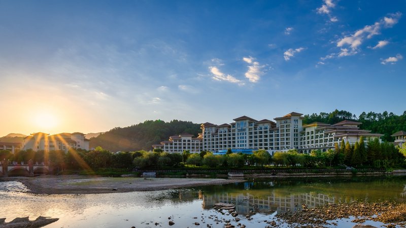 Yichun Grand Metropark Resort Over view