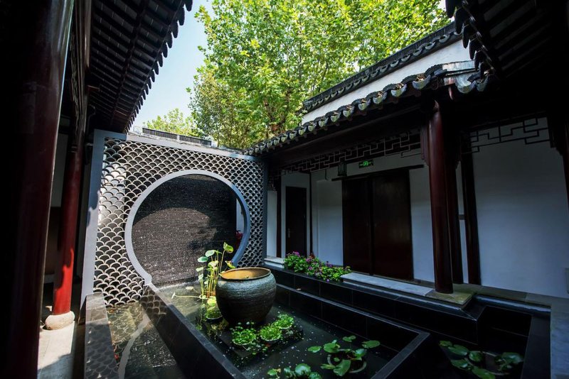 Suzhou Wenlv Gusu Small Courtyard · Jingyitang over view