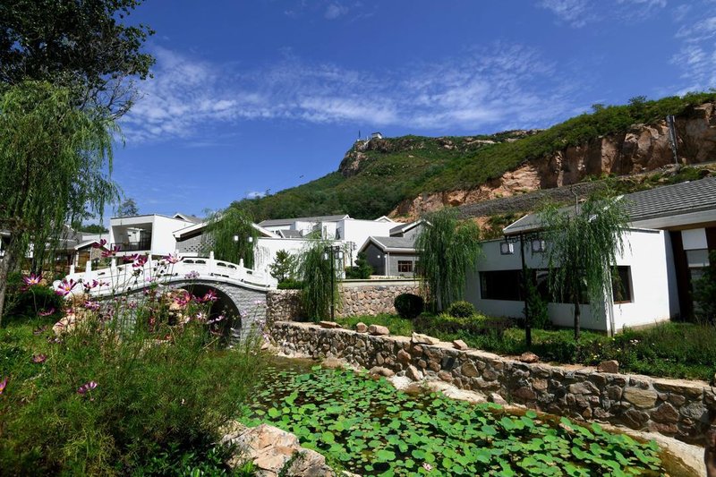 Huangjinzhai Benzhai Hotel Over view