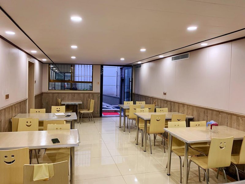 Shell Hotel (Huashan Scenic Area) Restaurant