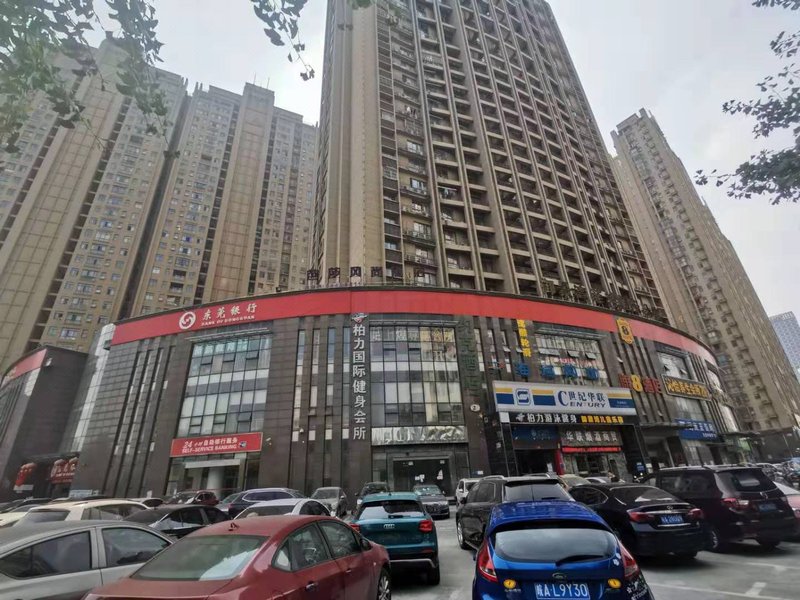 Bazaar Fashion HotelOver view