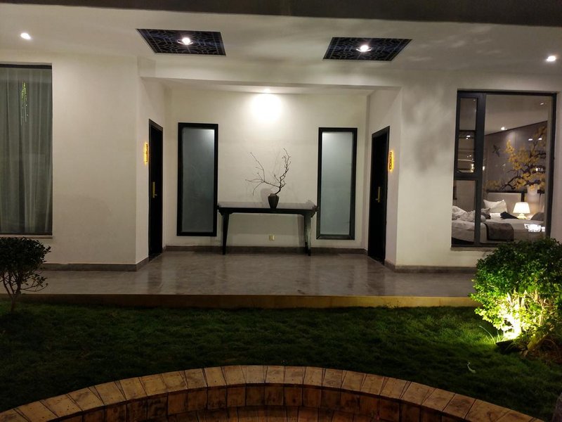 Puzhehei Lishe Huayuan Boutique InnOver view