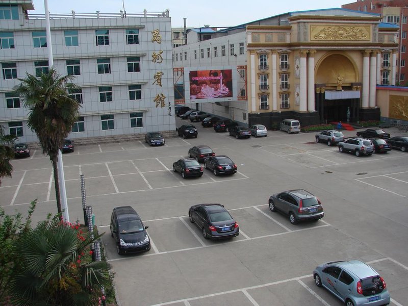 Yuzhou Hotel Over view