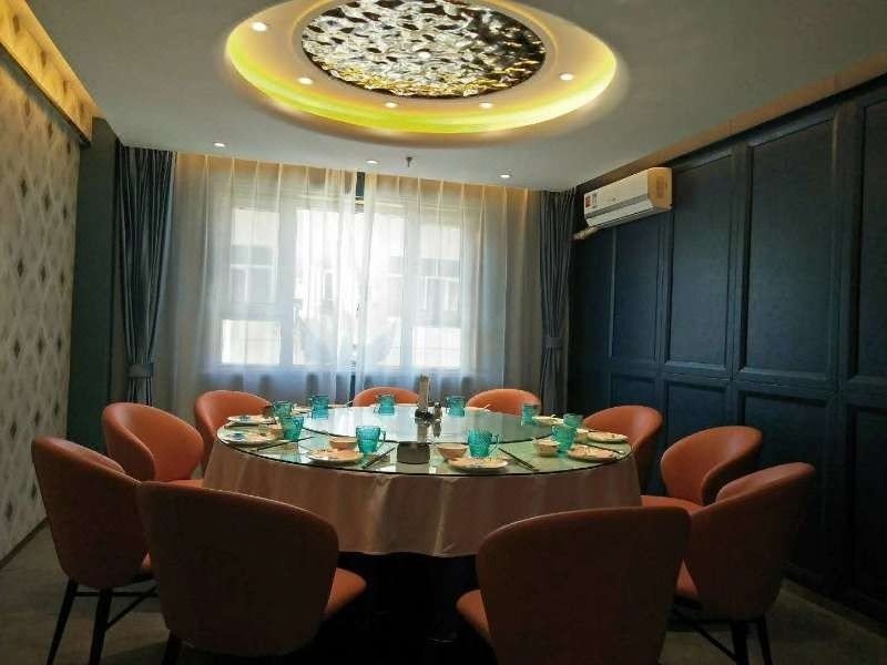 Marbel Boutique Hotel (Urumqi Airport Branch) Restaurant