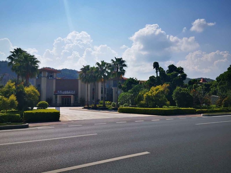 Jinfeng Longtengwan Hotel Over view