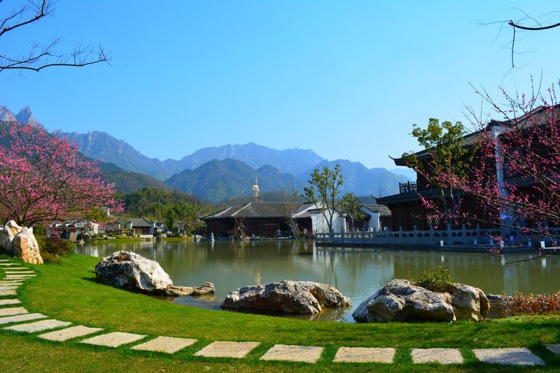 Han Yue Lou Resort Spa JiuhuashanOver view