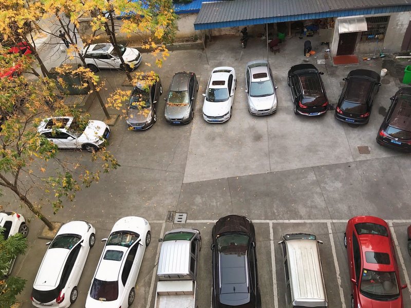 Haining Ningtong Hotel Over view