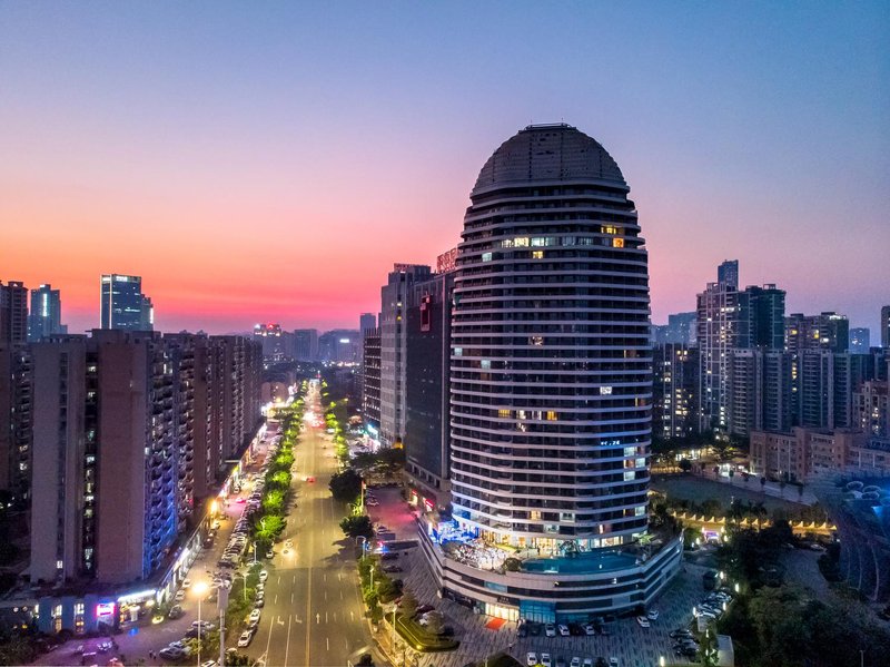 Xinglun International Apartment (Huizhou Yuerongwan River View) Over view