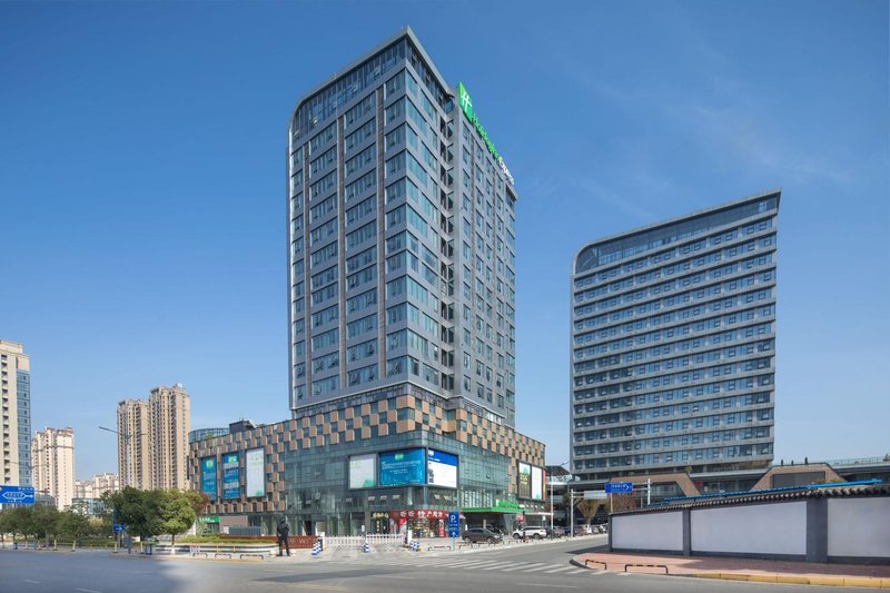 Holiday Inn Express Nanchang West Railway Station Over view