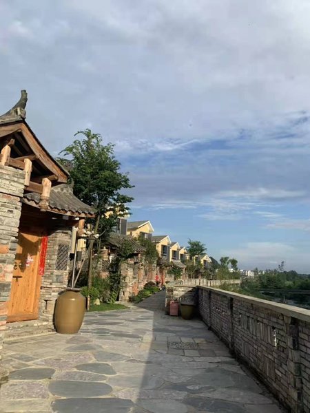 Junxi Yuanzi Villa over view
