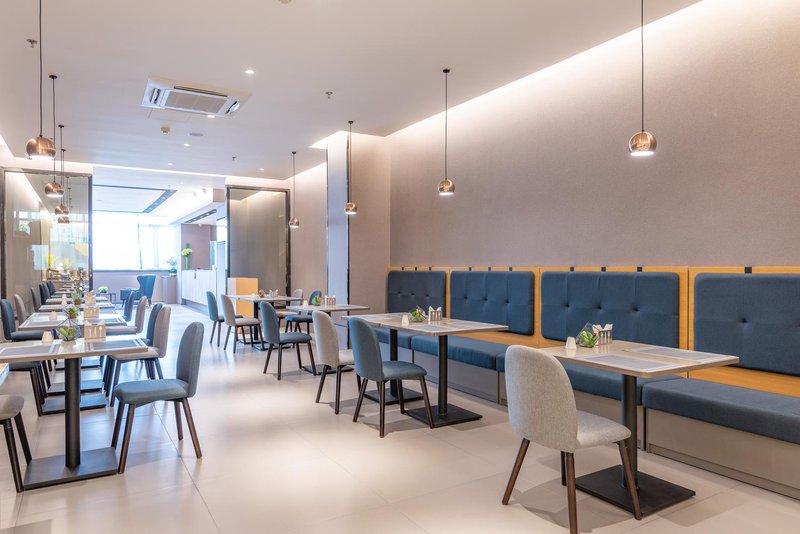 Home Inn Baotuquan Road JinanRestaurant