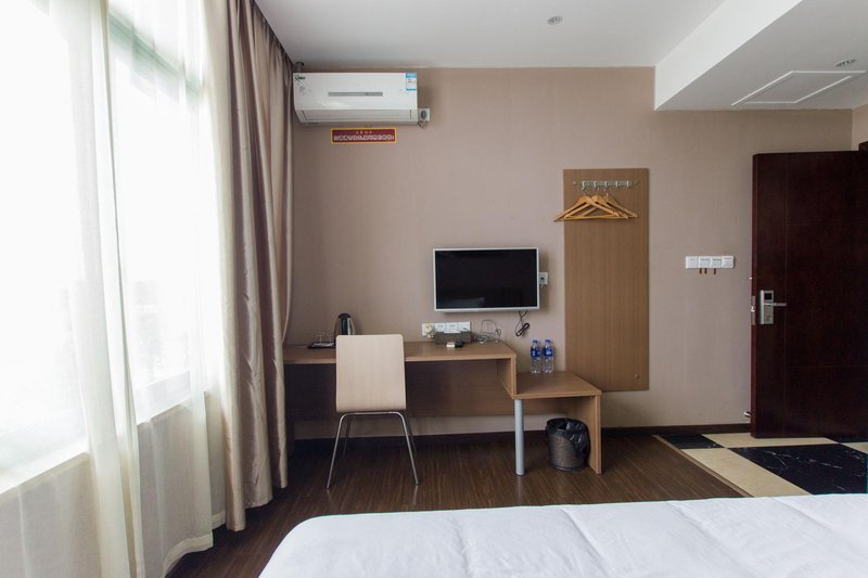 Seven Plus One HotelGuest Room