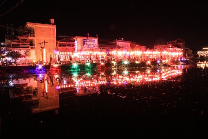 Tien Son周边景点