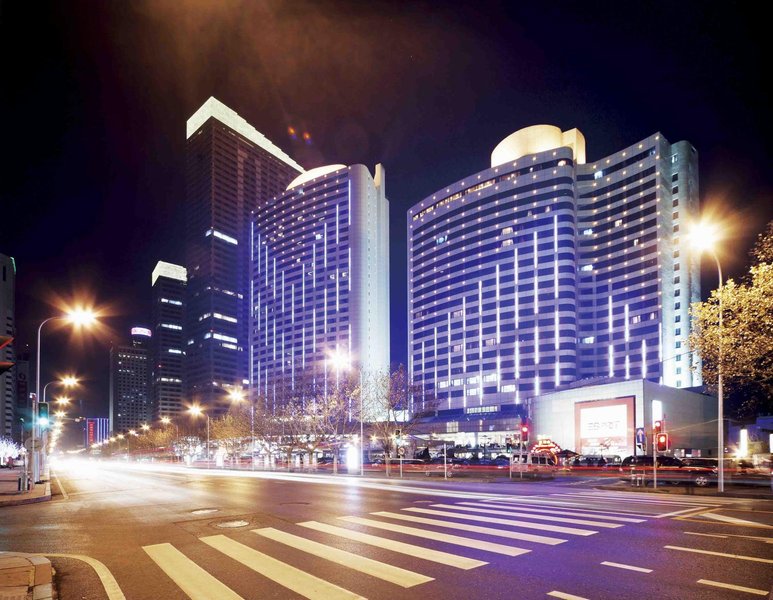 Furama Hotel Dalian Over view