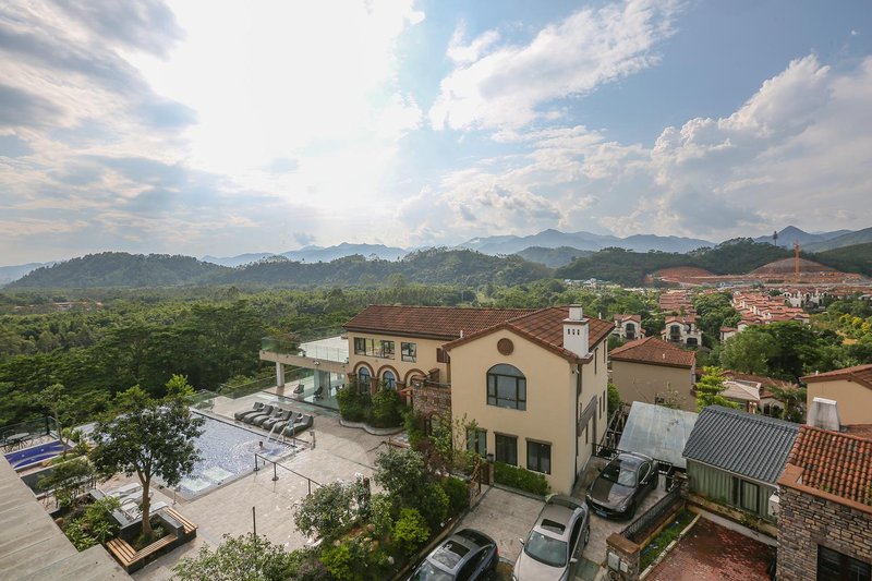 Huizhou Longmen, South Kunshan R & F Health Valley resort SPA Villa Over view