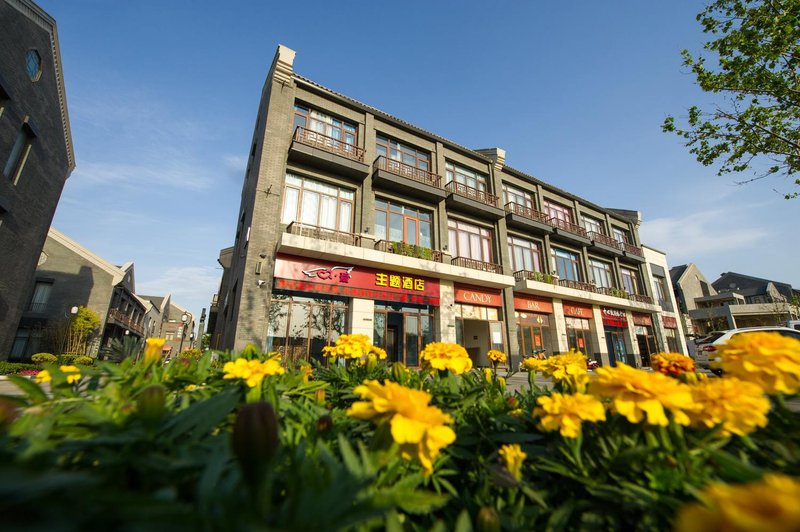 LONGLOVE HOTELOver view