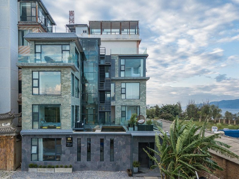 大理遇宿聆风客栈外景图