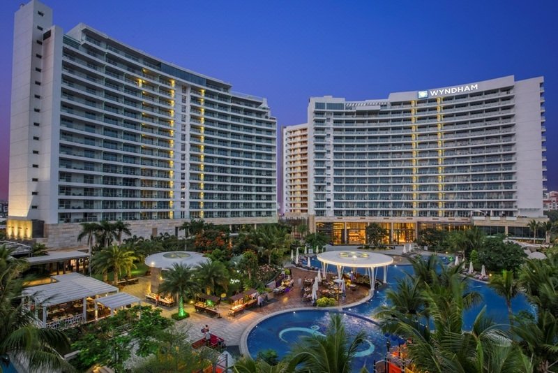 Wyndham Sanya Bay Over view