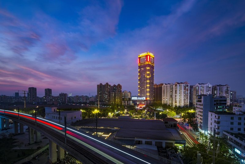 Haikou Mingguang Shengyi HotelOver view