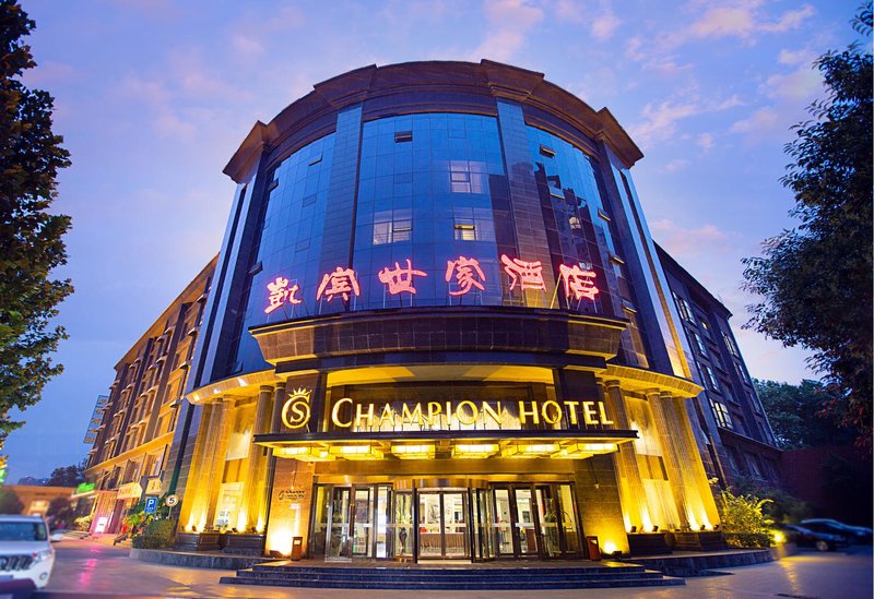 Champion Hotel Over view