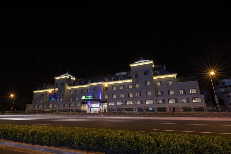 Holiday Inn Express Shanghai Jiading New CityOver view