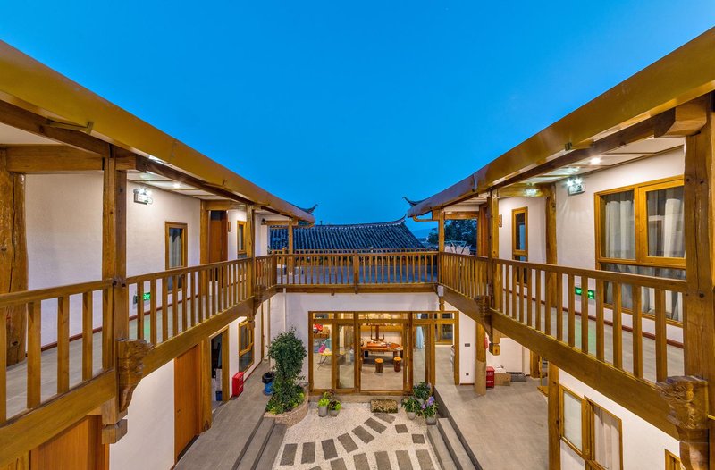 Lijiang Antidote Inn Over view